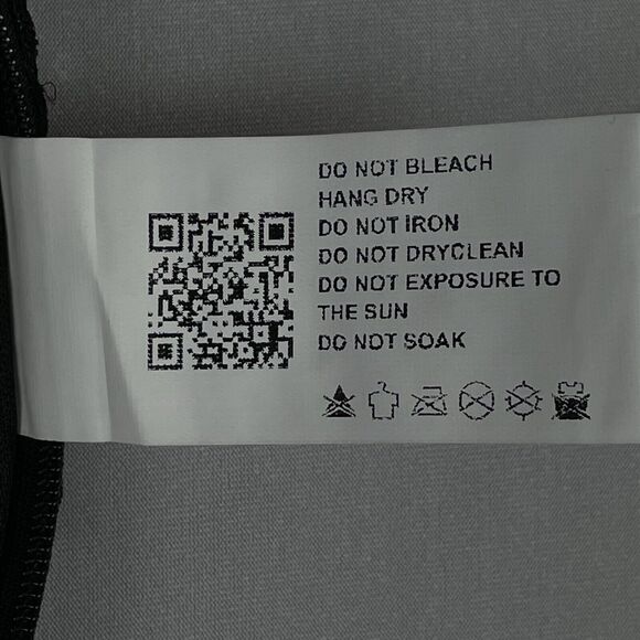 Cider Sequin Cropped Halter Top Women's XL Black Silver Rockerchic Punk Glamgoth - Picture 5 of 13